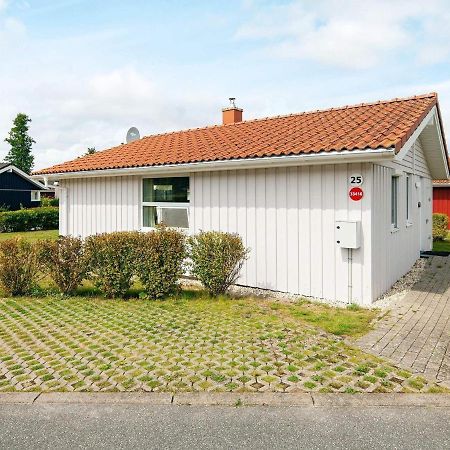 Two-Bedroom Holiday Home In Groemitz 2 Extérieur photo